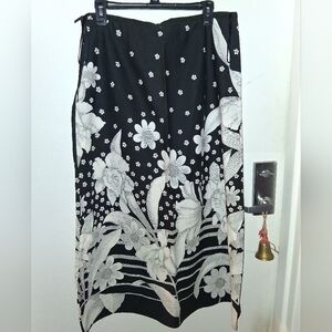 DLG Black and Gray Floral Maxi Skirt